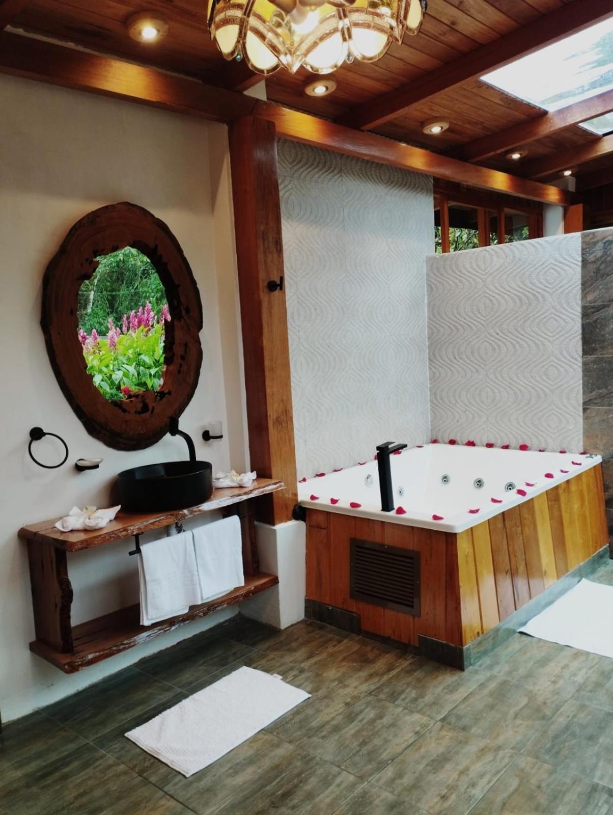 Saguamby Mindo Lodge المظهر الخارجي الصورة